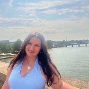 Meet your Posher, Faith